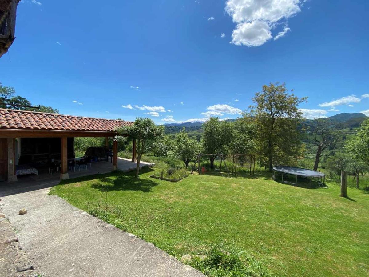 Casa Rural El Bohio Arriondas Eksteriør bilde