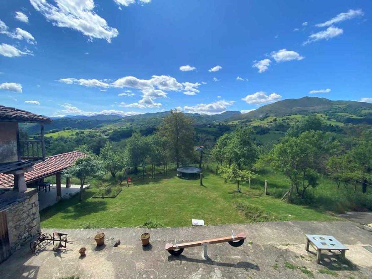Casa Rural El Bohio Arriondas Eksteriør bilde