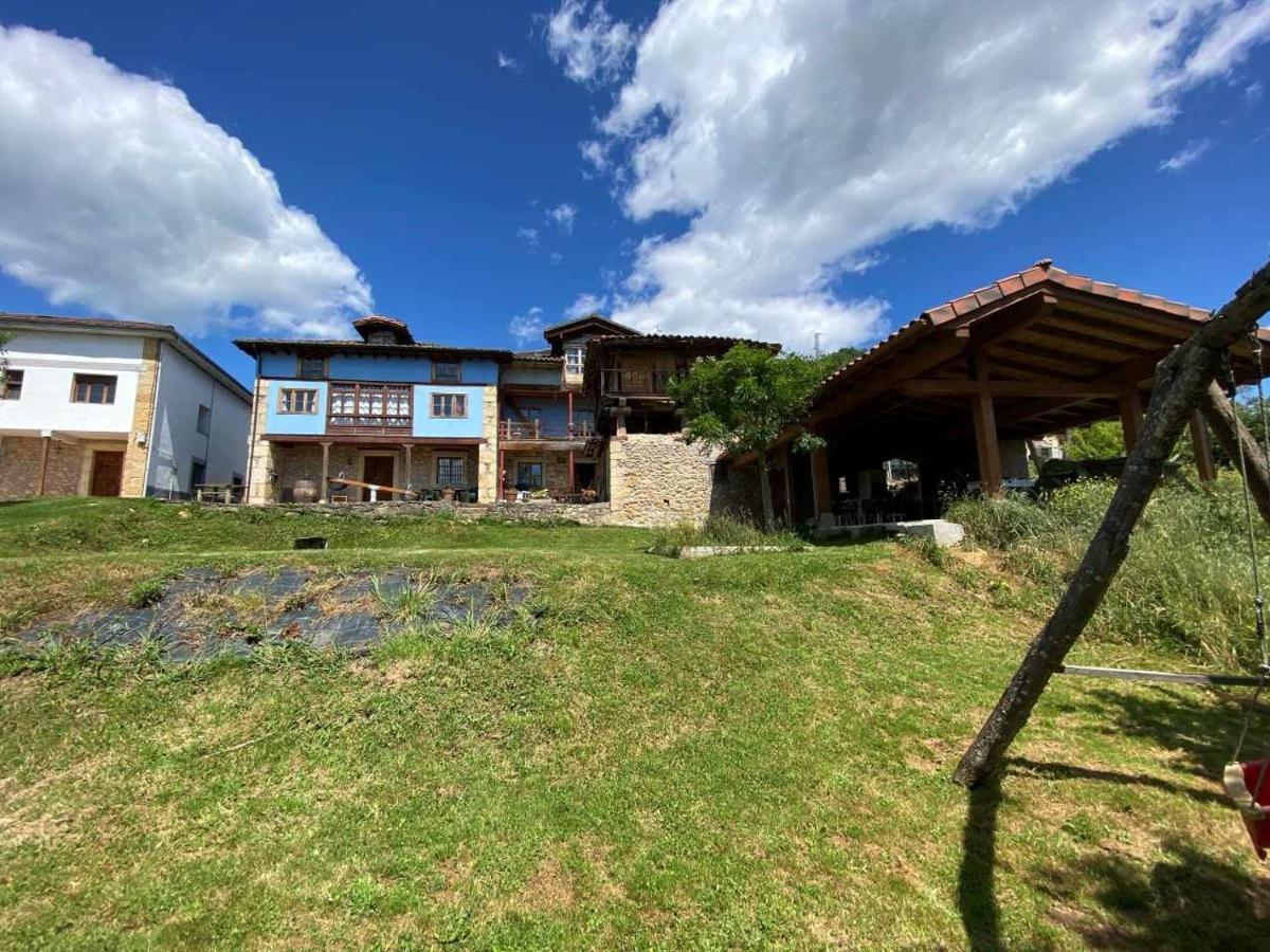 Casa Rural El Bohio Arriondas Eksteriør bilde